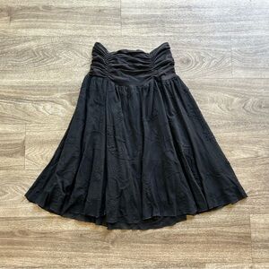 Black CAbi Embroidered Floral Skirt Small